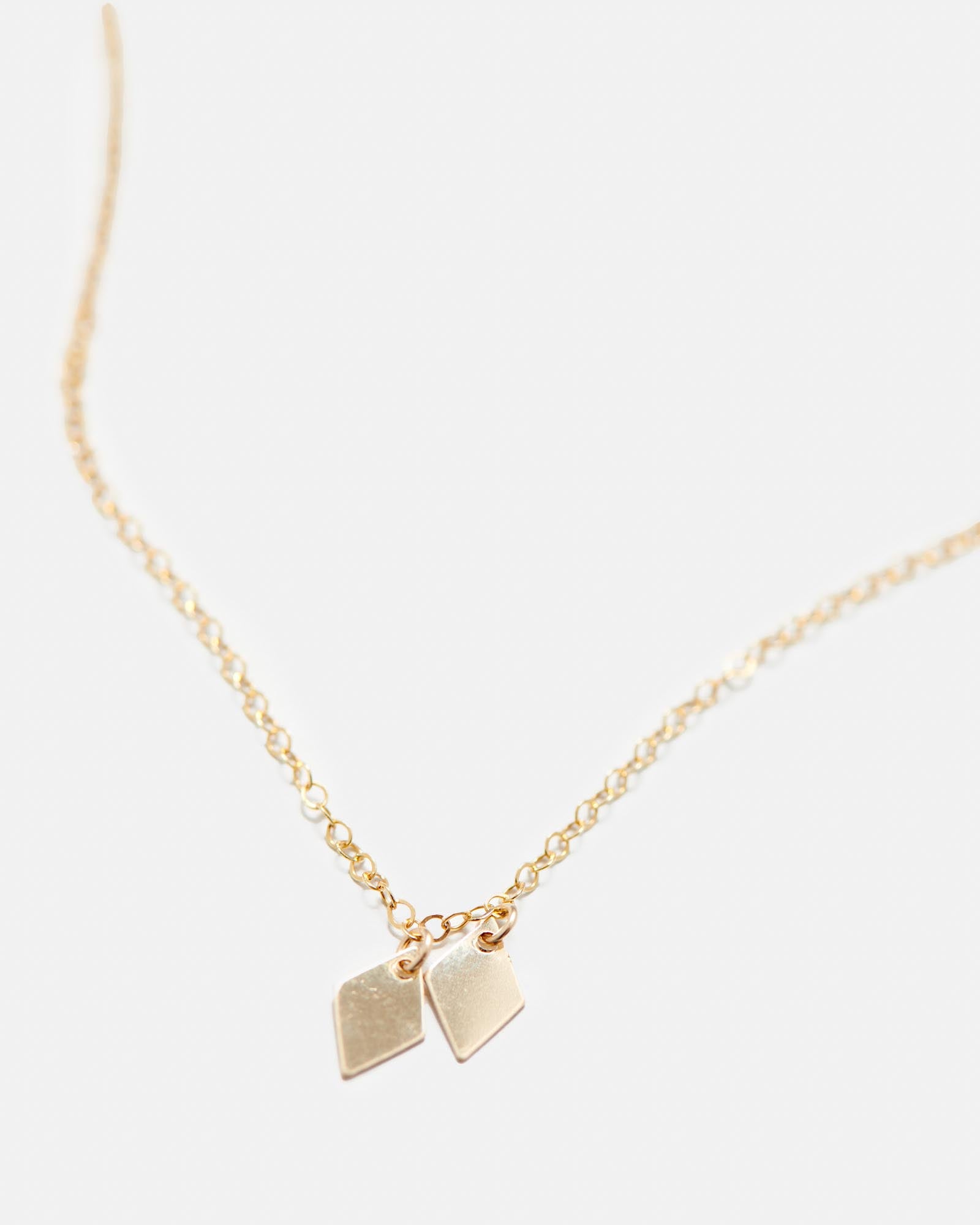 COLLAR VOGUE ROMBOS