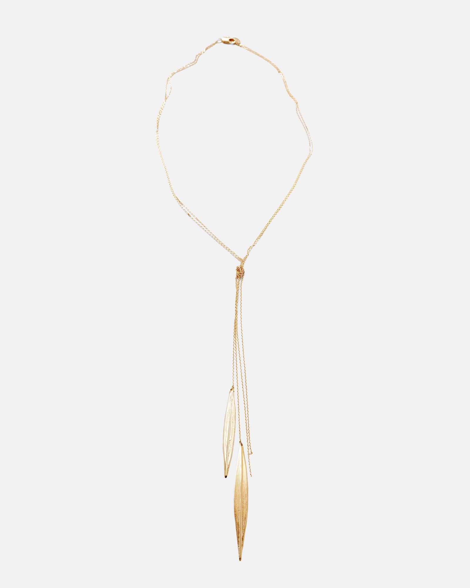 COLLAR DOS PLUMAS