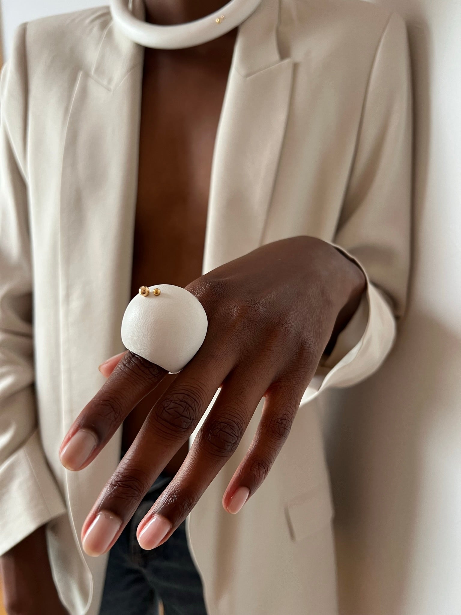 ANILLO GRETA. WHITE
